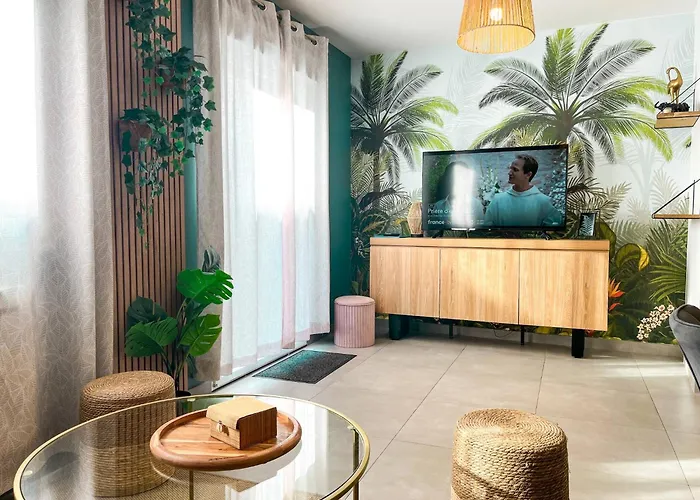 Maison 6 Personnes - *